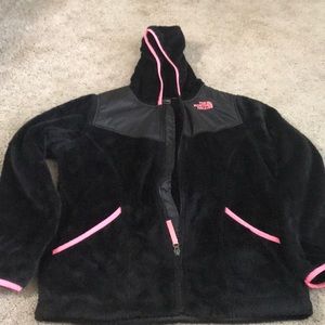 Black/hot pink furry fleece... North Face